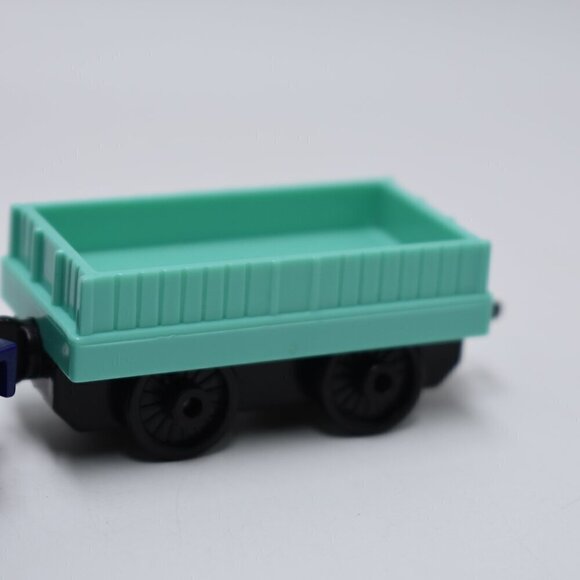 Ashima - Thomas & Friends Adventures Die-Cast Train Tank Engine Toy Figure 2015 - Picture 4 of 9